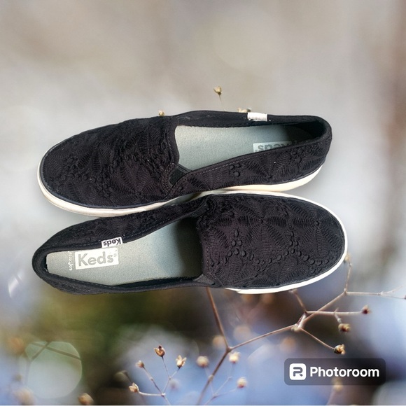 Keds Black Lace Slip On Sneakers Sz 8 - Picture 3 of 5